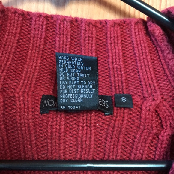 Beautiful Zip Up Crew Neck Sweater - Picture 5 of 6